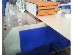 pvc装饰扣板生产线，pvc扣板挤出设备图2